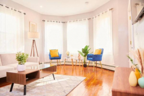 Cozy apartment 1st 10min Walk Downtown and City View